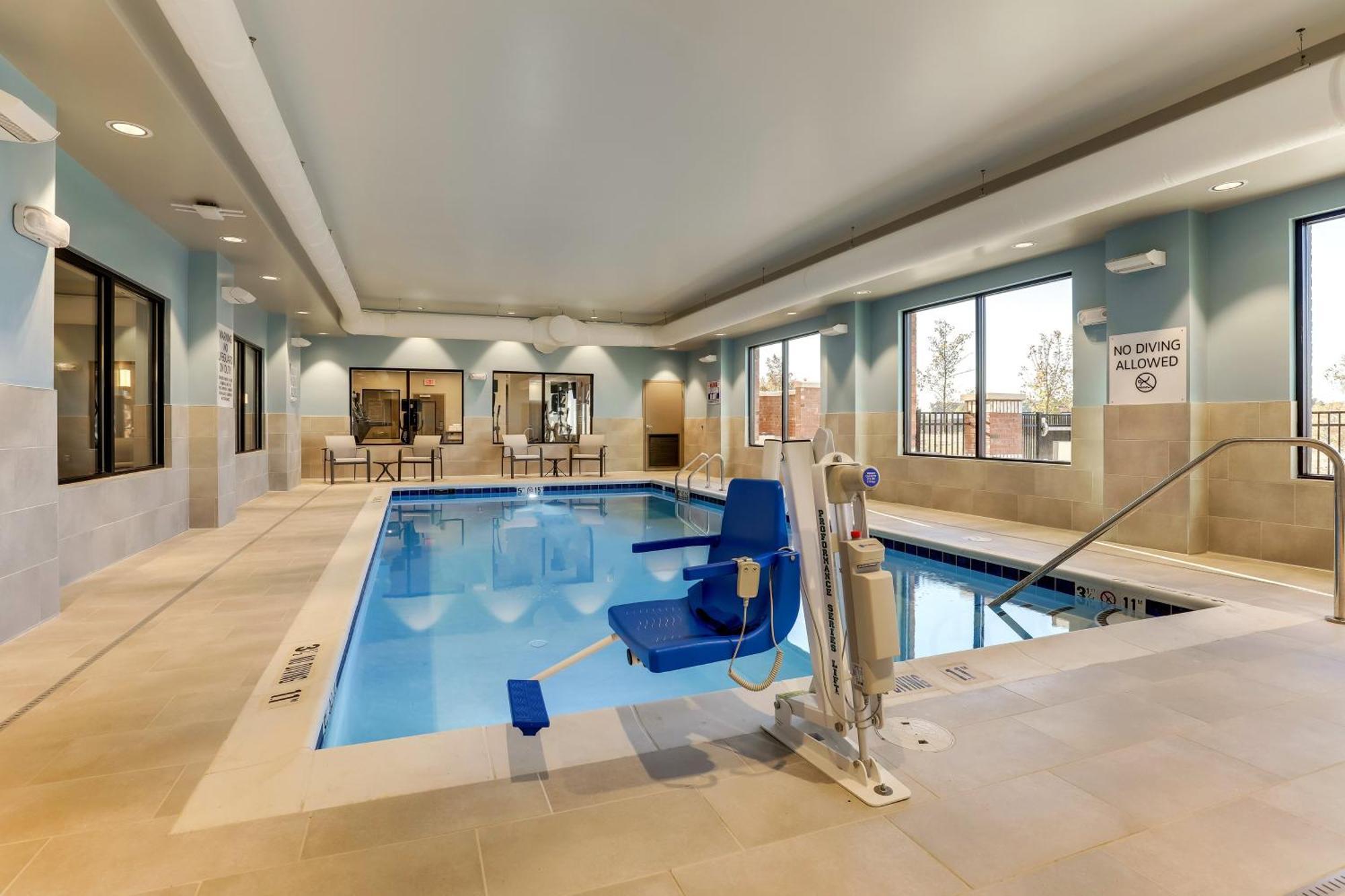 Holiday Inn Express Holly Springs - Raleigh Area By Ihg Eksteriør billede